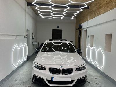 BMW 230