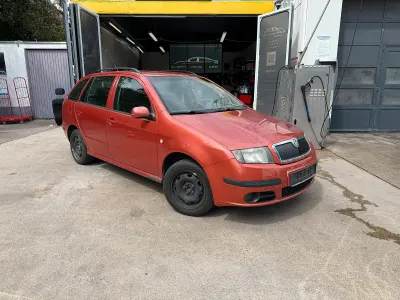 Używany Skoda Fabia 80 KM (58 kW) 2006 Pomarańczowy Kombi