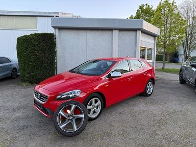 Usata Volvo V40 120 CV (88 kW) 2014 Rosso Berlina
