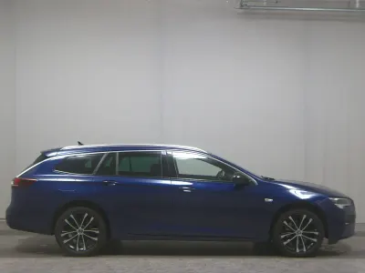 Second-hand Opel Insignia Elegance 122 CP (89 kW) 2022 Albastru Break
