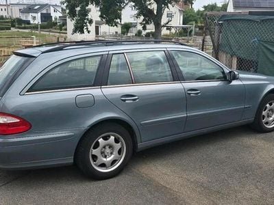 Mercedes E220