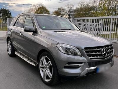 Gebraucht Mercedes ML350 258 PS (189 kW) 2013 Grau SUV
