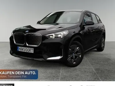 Gebraucht BMW iX1 230 kW (313 PS) 2023 Schwarz SUV