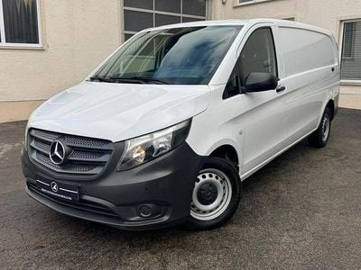 Weiß Gebraucht 2024 Mercedes Vito Van | 30.890 €