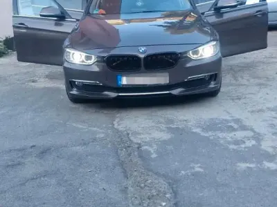 Gebraucht BMW 318 143 PS (105 kW) 2012 Braun Limousine