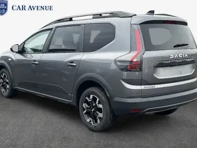 Neu Dacia Jogger Expression 141 PS (103 kW) 2025 Schwarz Van / Kleinbus