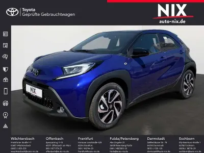 Neu Toyota Aygo X Comfort 72 PS (52 kW) 2025 Juniper blue/black mica SUV