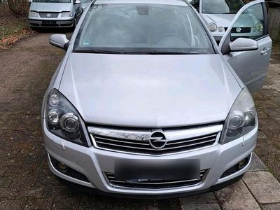 Gebraucht Opel Astra 140 PS (102 kW) 2009 Grau Kombi
