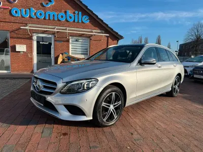 Gebraucht Mercedes C220 Avantgarde 194 PS (142 kW) 2019 Silber Limousine