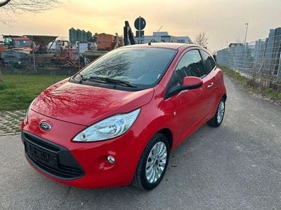 Gebraucht Ford Ka Titanium 69 PS (50 kW) 2015 Rot Kleinwagen