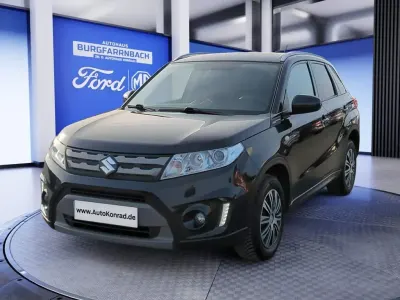 Gebraucht Suzuki Vitara Comfort 120 PS (88 kW) 2017 Schwarz SUV