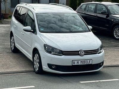 Gebraucht VW Touran Cup 105 PS (77 kW) 2014 Weiß Van / Kleinbus