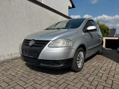 Gebraucht VW Fox 60 PS (44 kW) 2011 Silber Kleinwagen