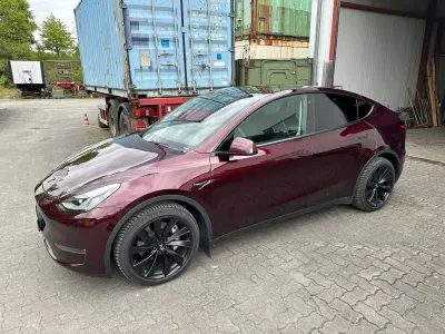 Gebraucht Tesla Model Y 378 kW (514 PS) 2023 Rot SUV