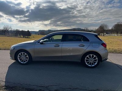 Usata Mercedes A180 136 CV (100 kW) 2019 Beige Berlina