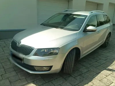 Gebraucht Skoda Octavia Elegance 150 PS (110 kW) 2015 Silber Kombi