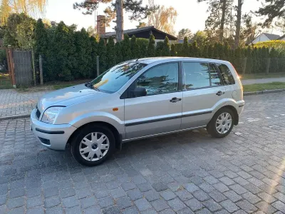 Usata Ford Fusion 80 CV (58 kW) 2003 Grigio Utilitaria