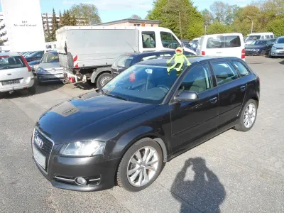 Gebraucht Audi A3 Ambition 125 PS (91 kW) 2013 Grau Limousine