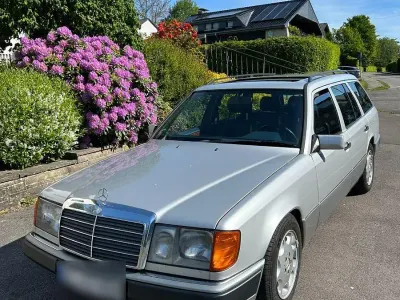 Gebraucht Mercedes E300 220 PS (161 kW) 1991 Silber Kombi