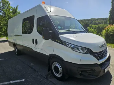 Gebraucht Iveco Daily 155 PS (114 kW) 2021 Weiß Limousine