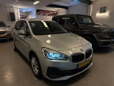 Gebraucht BMW 216 Active Tourer 116 PS (85 kW) 2018 Grau Van / Kleinbus