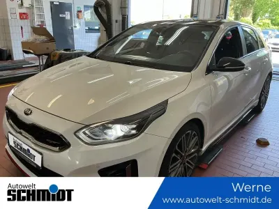 Gebraucht Kia Ceed GT GT 204 PS (150 kW) 2019 Weiß Limousine