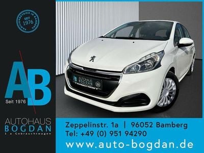 Gebraucht Peugeot 208 Active 102 PS (75 kW) 2019 Weiß Kleinwagen