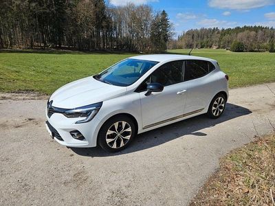 Usata Renault Clio V Evolution 91 CV (66 kW) 2023 Bianco Berlina