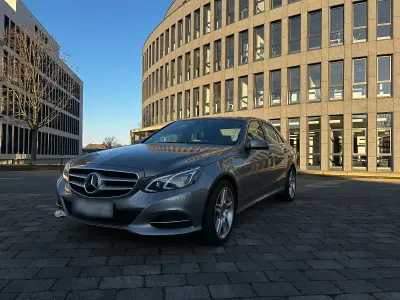 Gebraucht Mercedes E200 Avantgarde 184 PS (135 kW) 2013 Grau Limousine