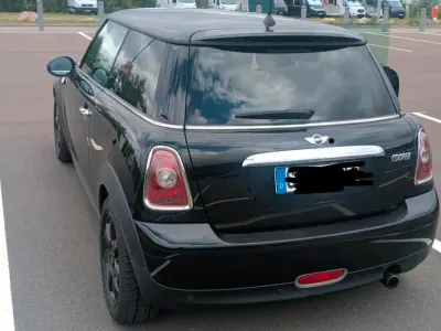 Gebraucht Mini Cooper 122 PS (89 kW) 2010 Schwarz Kleinwagen
