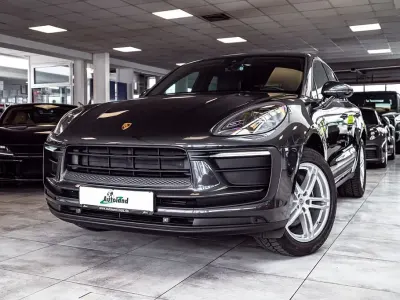 Usata Porsche Macan 445 CV (327 kW) 2023 Grigio SUV