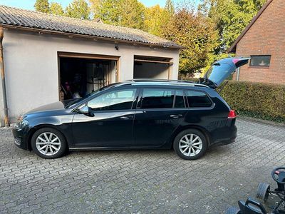 Gebraucht VW Golf VII 128 PS (94 kW) 2016 Schwarz Kombi