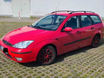 Gebraucht Ford Focus 100 PS (73 kW) 2002 Rot Kombi