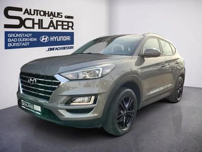 Gebraucht Hyundai Tucson Advantage 131 PS (96 kW) 2020 Olivine grey / mic SUV