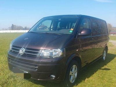 Usado VW Multivan 140 CV (102 kW) 2014 Púrpura Monovolumen