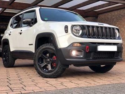 Weiß Gebraucht 2017 Jeep Renegade Longitude SUV | 11.999 € (Etwas zu teuer)