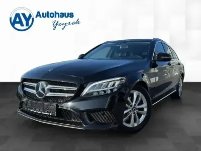 Gebraucht Mercedes C200 Avantgarde 150 PS (110 kW) 2018 Schwarz Limousine