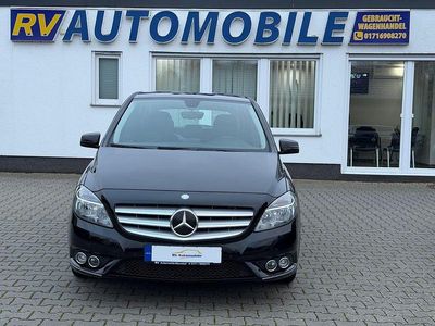 Schwarz Gebraucht 2012 Mercedes B180 Van / Kleinbus | 7.999 € (Fairer Preis)