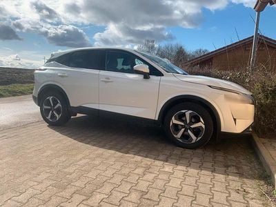 Gebraucht Nissan Qashqai 140 PS (102 kW) 2023 Weiß SUV