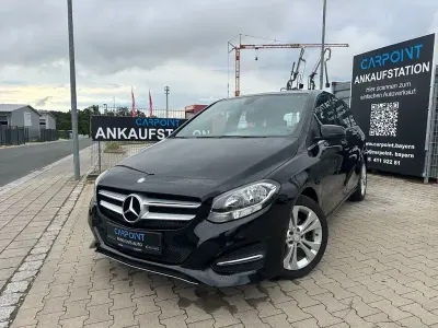 Gebraucht Mercedes B200 156 PS (114 kW) 2016 Kosmosschwarz Kleinwagen