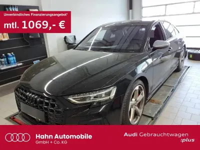 Gebraucht Audi S8 Ambiente 571 PS (419 kW) 2023 Mythosschwarz metallic Limousine