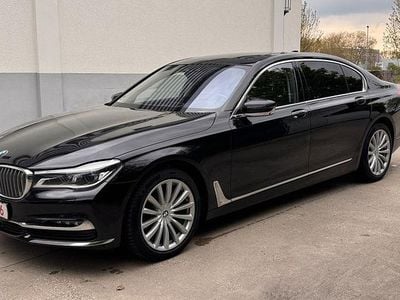 Second-hand BMW 740 320 CP (235 kW) 2018 Negru Berlinǎ