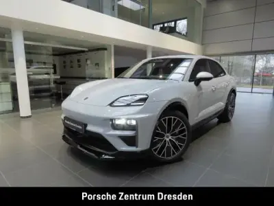 Gebraucht Porsche Macan Turbo 469 kW (639 PS) 2022 Andere farbe SUV