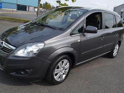 Gebraucht Opel Zafira Family 140 PS (102 kW) 2012 Grau Van / Kleinbus