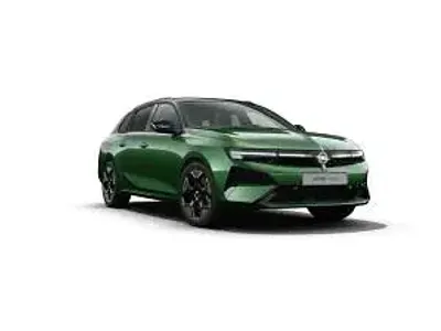Neu Opel Astra 136 PS (100 kW) 2026 Grün (b0mm0b absinth green) Kombi