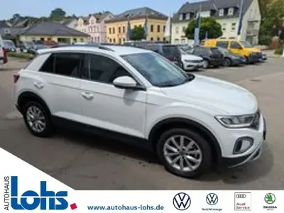 Gebraucht VW T-Roc Move 150 PS (110 kW) 2024 Pure white SUV