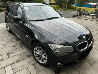 Gebraucht BMW 318 143 PS (105 kW) 2010 Schwarz Kombi