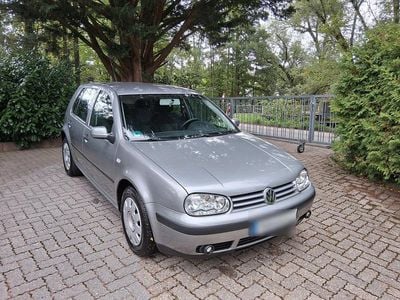 Occasion VW Golf IV 75 ch (55 kW) 2003 Argent Berline