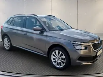 Usata Skoda Kamiq Clever 150 CV (110 kW) 2022 Grigio SUV