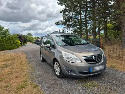 Gebraucht Opel Meriva 101 PS (74 kW) 2011 Grau Van / Kleinbus